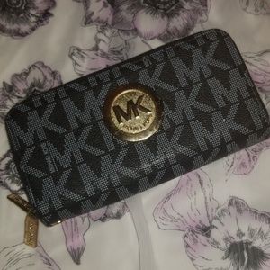Michael Kors purse